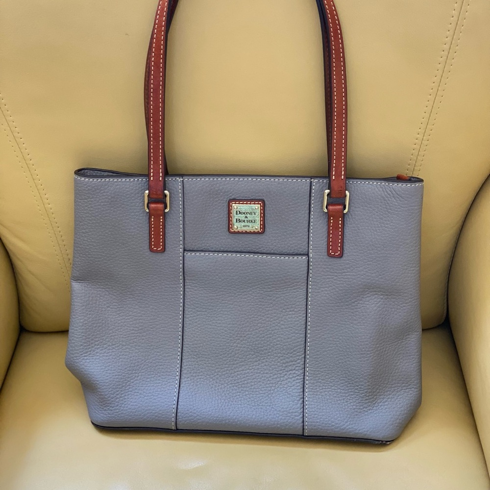 Dooney & Bourke Grain Lexington Shoulder Bag